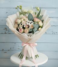 Букет цветов из:  Розы и Лизиантусы в Головино