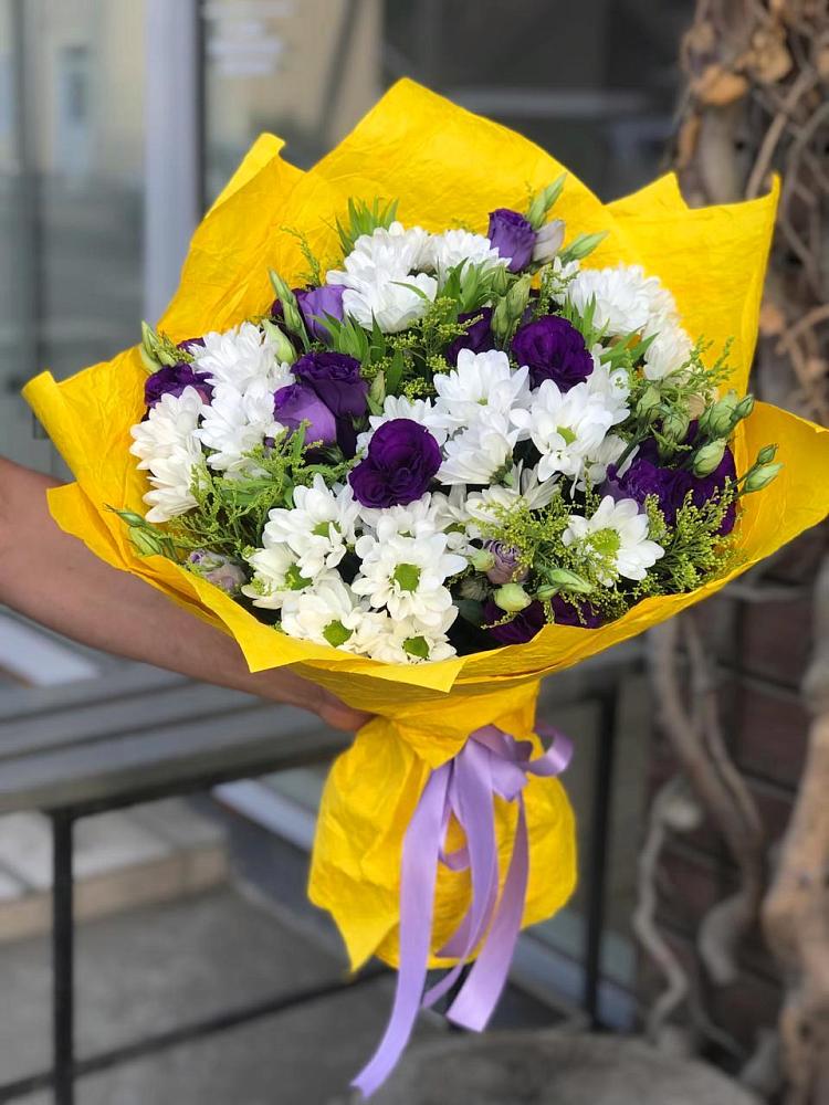 Букет цветов из: Ирисы, Хризантемы и Ромашки в Головино