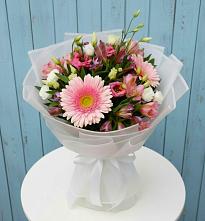 Букет цветов из:  Герберы, Альстромерии и Лизиантусы в Головино
