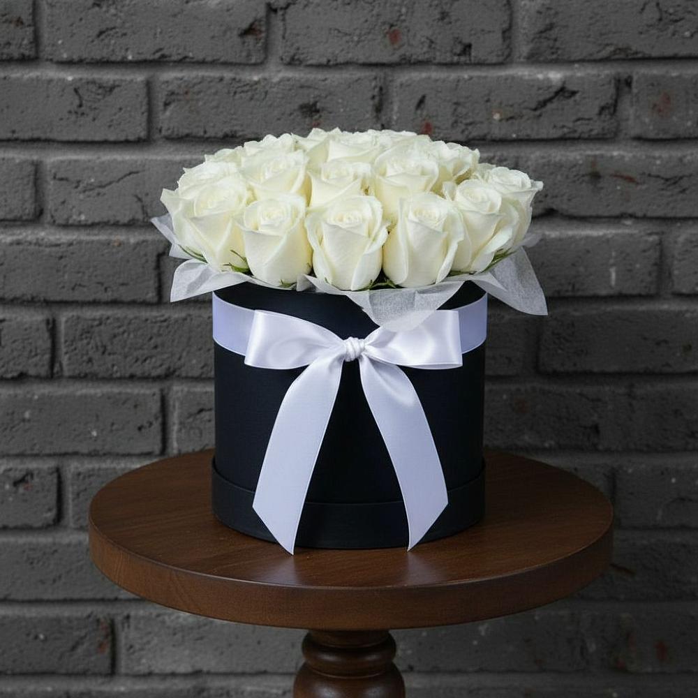 Цветочная композиция из Розы в шляпной коробке в Головино